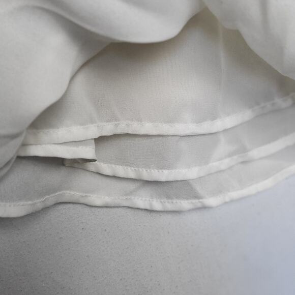 H&M EMBELLISHED SLEEVELESS BLOUSE – SIZE US 8 – WHITE – FLORAL BEADED TRIM - Picture 5 of 7